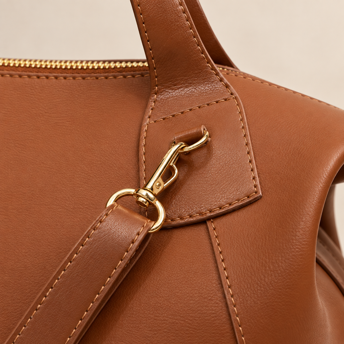 Bolsa Milão Basic Caramelo — ferragens
